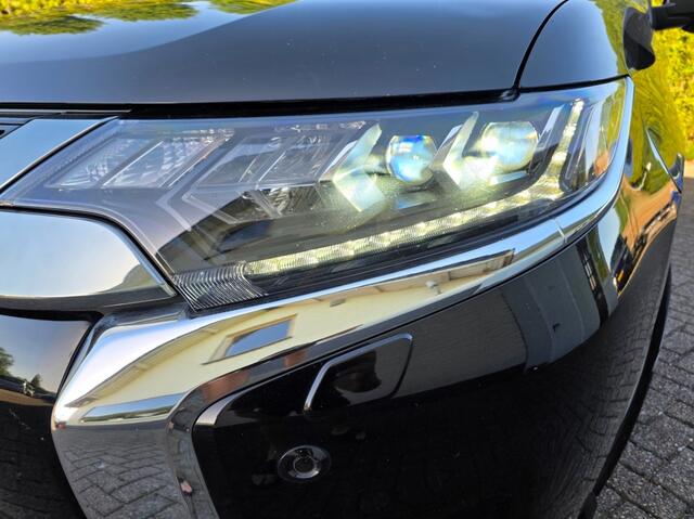 Mitsubishi OUTLANDER 2.4 PHEV Instyle