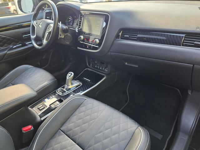 Mitsubishi OUTLANDER 2.4 PHEV Instyle