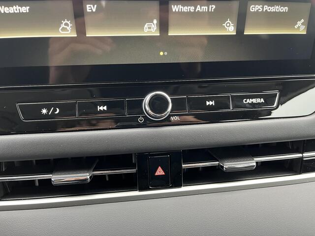Mitsubishi OUTLANDER 2.4 PHEV Pure / ¤ 4.500,- Voordeel Op Nieuwprijs / Elektrische Range 86 KM WLTP / 1600KG Trekgewicht / 8 Jaar Fabrieksgarantie /