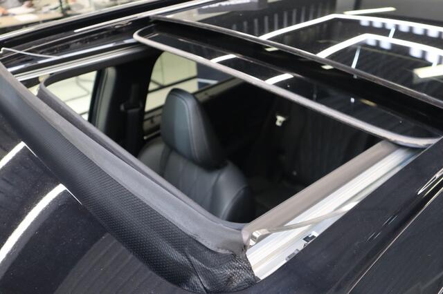 Mitsubishi OUTLANDER 2.4 PHEV Black Edition | Stoel Massage | Schuif/Kantel Dak