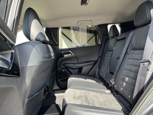 Mitsubishi OUTLANDER 2.4 PHEV Intense+