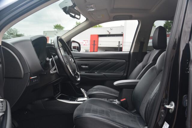 Mitsubishi OUTLANDER 2.4 PHEV Intense+ | Navigatie | Clima | Leer | Stoelverwarming | LED Verlichting | NL auto!! |