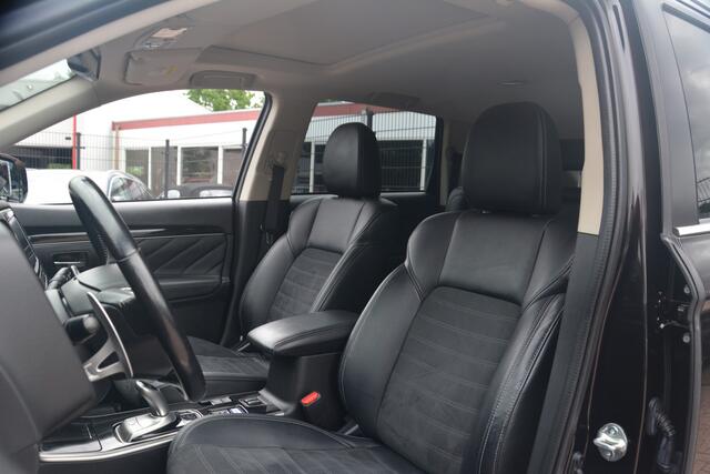 Mitsubishi OUTLANDER 2.4 PHEV Intense+ | Navigatie | Clima | Leer | Stoelverwarming | LED Verlichting | NL auto!! |