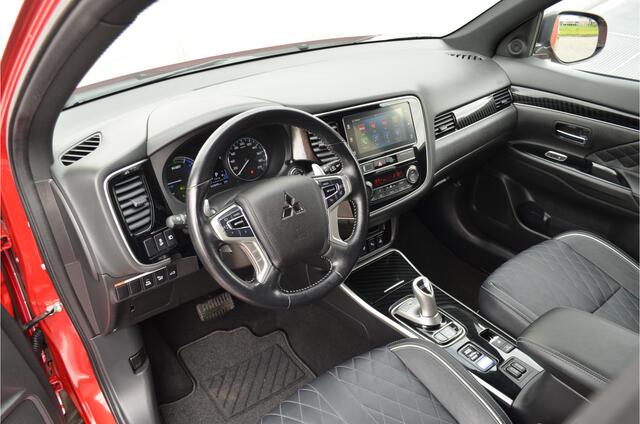 Mitsubishi OUTLANDER PHEV 2.4 INSTYLE 4WD | PLUG IN HYBRID | V2H | SOH % | LEER | LDW | CRUISE | CLIMATE | PDC | CAMERA | ELEKTR. ACHTERKLEP | FABRIEKSGARANTIE TOT 04-03-2027* | ALL IN RIJKLAARPRIJS