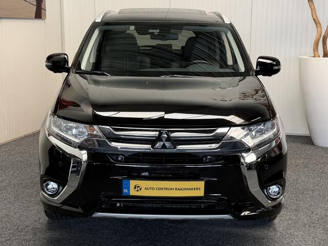 Mitsubishi OUTLANDER 2.0 PHEV Prestige 4WD NAVIGATIE LEDER ADAPTIVE CRUISE CONTROL PANORAMA SCHUIF/KANTELDAK KEYLESS GO RIJSTROOKSENSOREN DODEHOEKSENSOREN RONDOMZICHT CAMRERA ZEER MOOI !!
