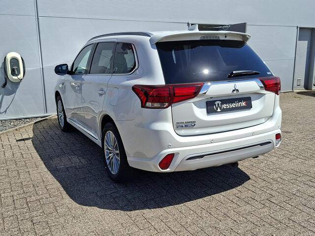 Mitsubishi OUTLANDER 2.4 PHEV Intense -Afn. trekhaak | Elec. stoel | Nav | Stoelverw. | Cam