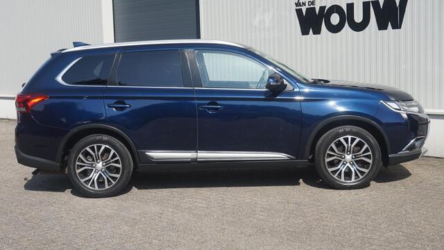 Mitsubishi OUTLANDER 2.0 Executive Edition | 7-Persoons | Afn. Trekhaak Dealeronderhouden