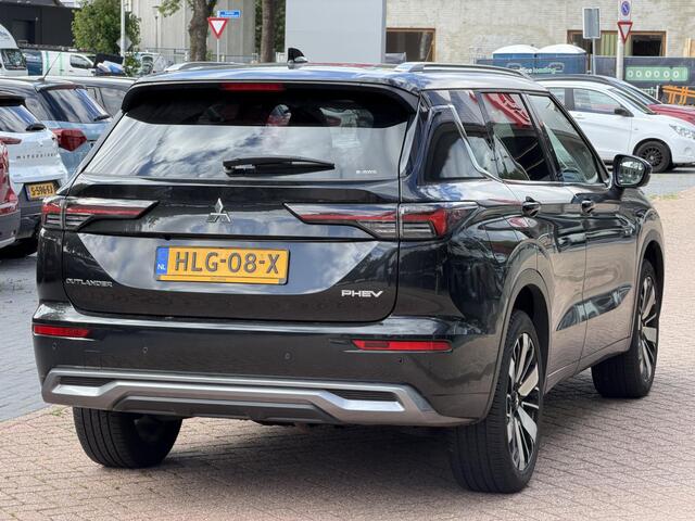 Mitsubishi OUTLANDER 2.4 PHEV Instyle 306PK | Leder | YAMAHA | Panoramadak | Stoel- en stuurverwarming | 1ste eigenaar | FABRIEKSGARANTIE TOT 04-2033!