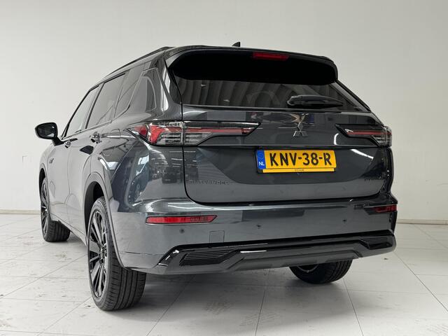 Mitsubishi OUTLANDER 2.4 PHEV Black Edition | DEMO | YAMAHA-Audio | 360° Camera | Navigatie | Panoramadak | Stoelverwarming |