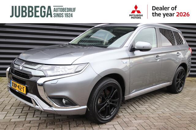 Mitsubishi OUTLANDER 2.4 PHEV Intense één van de allerlaatste uit deze serie Outlanders! Navigatie, stoelverwarming