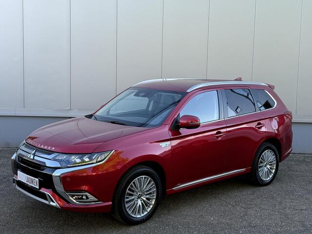 Mitsubishi OUTLANDER 2.4 PHEV Intense S Automaat Plug In Hybrid Leder Alcantara Apple Carplay Camera LED Keyless 18 Inch