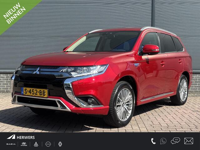 Mitsubishi OUTLANDER 2.4 PHEV Intense+ / 1500 kg Trekgewicht / Trekhaak / Navigatiesysteem / Apple carplay / Android auto / Elektrisch verstelbare bestuurdersstoel / Stoelverwarming voor / Achteruitrijcamera / Cruise control /
