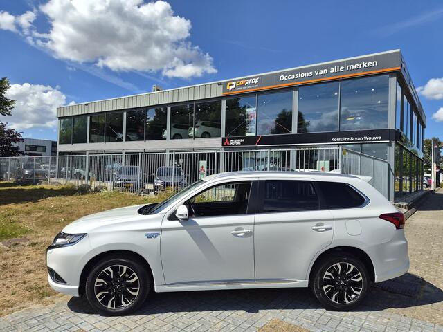 Mitsubishi OUTLANDER 2.0 PHEV Premium Apple Carplay & Android auto | Stuurverwarming | Blind Spot