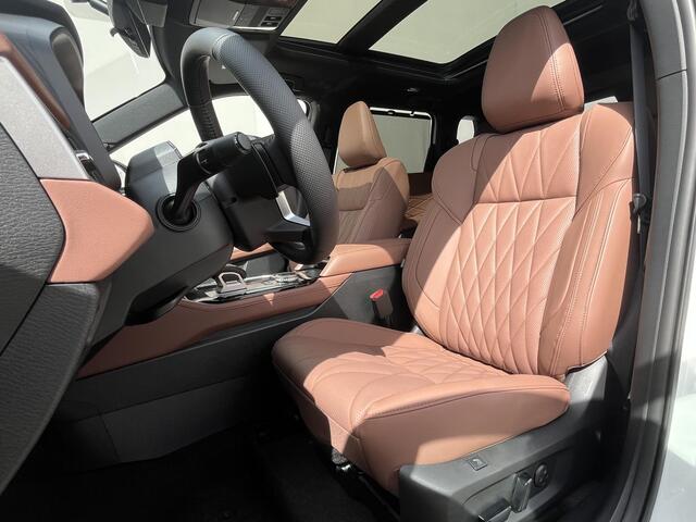Mitsubishi OUTLANDER 2.4 PHEV Instyle+ /¤ 4.500,- Voordeel Op Nieuwprijs / 8 Jaar Fabrieksgarantie / Elektrische Range 86 KM WLTP / Full Option / 7 Rij Modus / Apple Carplay&Android Auto / All Wheel Control /