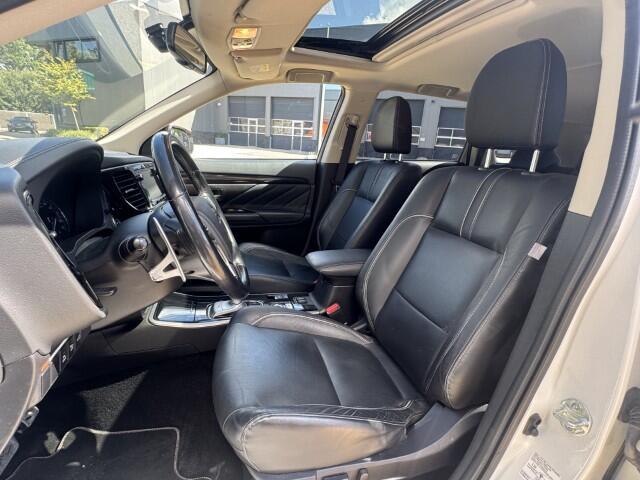 Mitsubishi OUTLANDER 2.0 PHEV Prestige Leer, schdak