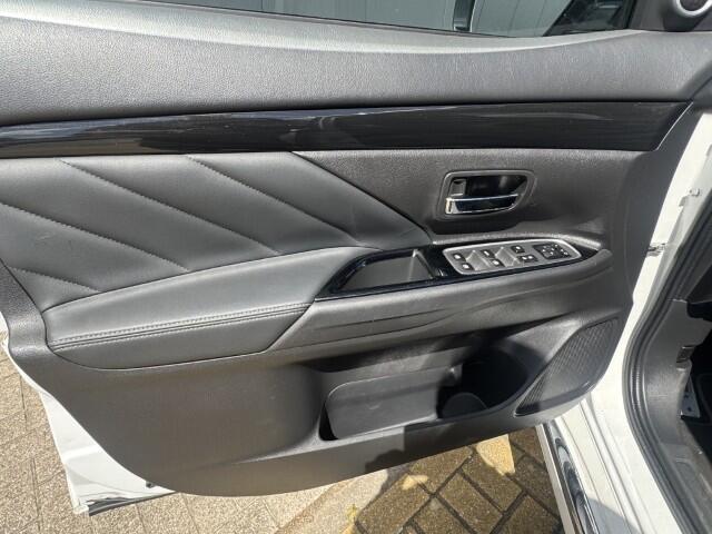 Mitsubishi OUTLANDER 2.0 PHEV Prestige Leer, schdak