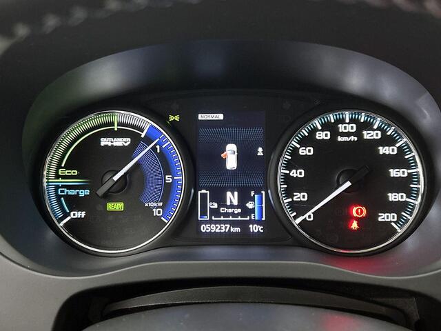 Mitsubishi OUTLANDER 2.4 PHEV Pure
