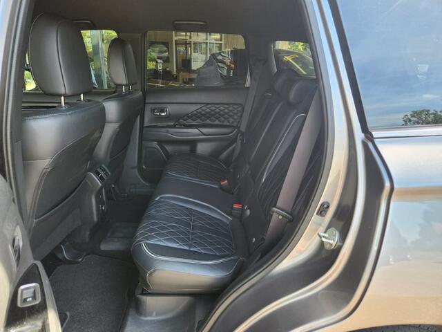 Mitsubishi OUTLANDER 2.4 PHEV S-EDITION Trekhaak, Clima, Cruise, Leder, 18 inch LM, Android/Apple
