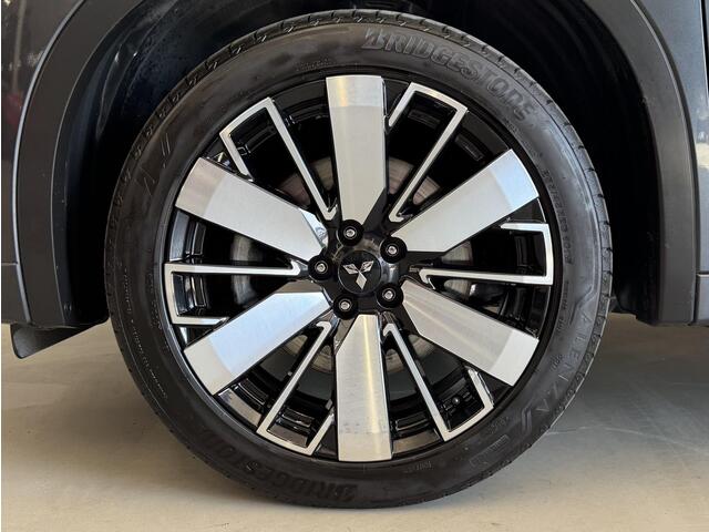 Mitsubishi OUTLANDER 2.4 PHEV Instyle+ | Massage | Panoramadak | Full Options | Trekhaak | Garantie tot 15-03-2033
