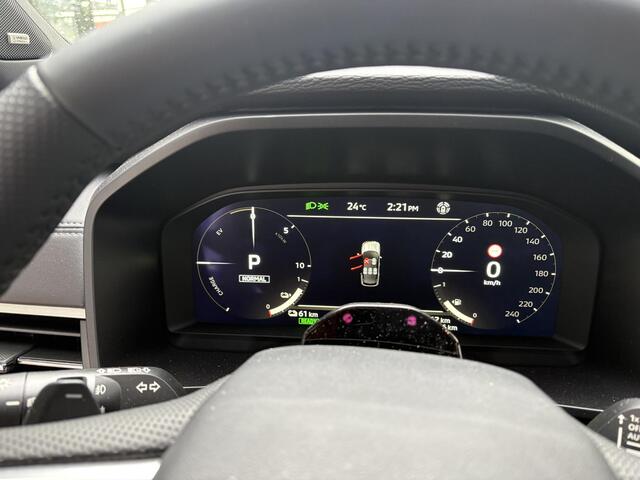 Mitsubishi OUTLANDER 2.4 PHEV Intense+ | Navigatie | Adaptieve Cruise Control | Head-Up Display | Elek. Achterklep | FABRIEKSGARANTIE TOT 06-2034!