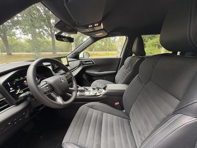 Mitsubishi OUTLANDER 2.4 PHEV Intense+ | Navigatie | Adaptieve Cruise Control | Head-Up Display | Elek. Achterklep | FABRIEKSGARANTIE TOT 06-2034!
