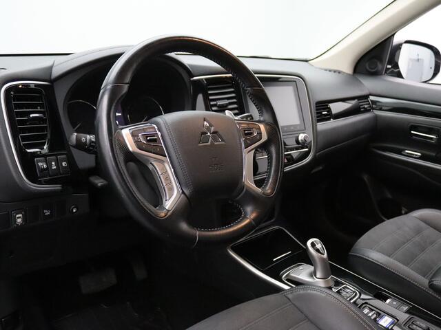 Mitsubishi OUTLANDER 224pk PHEV Intense Apple Carplay/Android Auto | Climate