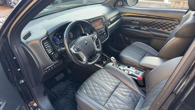 Mitsubishi OUTLANDER 2.4 PHEV S-Edition |Leder|Schuifdak|Trekhaak|BTW Auto|1e Eigenaar