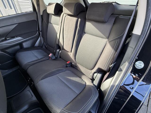 Mitsubishi OUTLANDER BWJ 2021 | 2.4 225PK PHEV Pure | CLIMA | NAVI | STOELVERW | CAMERA A | CARPLAY |