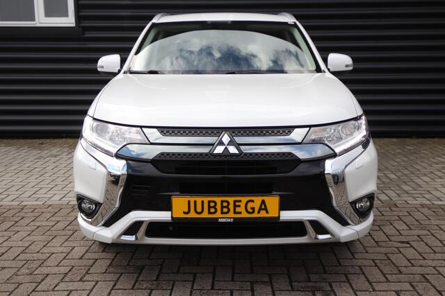 Mitsubishi OUTLANDER 2.4 PHEV Intense Dealer O.H. Trekhaak