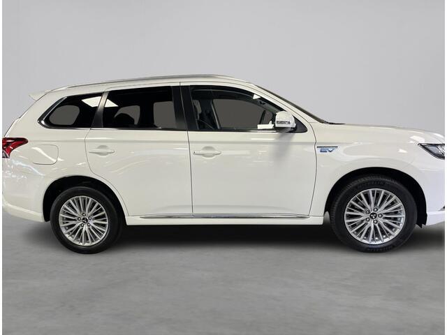 Mitsubishi OUTLANDER 2.4 PHEV Limited adaptieve cruise controle