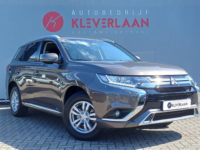 Mitsubishi OUTLANDER 2.4 PHEV Pure | TREKHAAK AFNEEMBAAR | CAMERA | PDC | Wij bieden financiering mogelijkheden aan.