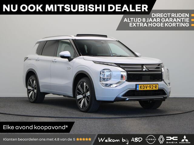 Mitsubishi OUTLANDER 2.4 PHEV Instyle | Trekhaak | Stoelverwarming Voor en Achter | Elektrische Achterklep | Yamaha audio | Panoramadak | Stoelmassage |