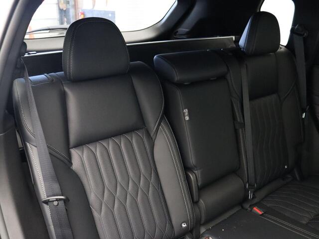 Mitsubishi OUTLANDER 2.4 PHEV Instyle | Trekhaak | Stoelverwarming Voor en Achter | Elektrische Achterklep | Yamaha audio | Panoramadak | Stoelmassage |