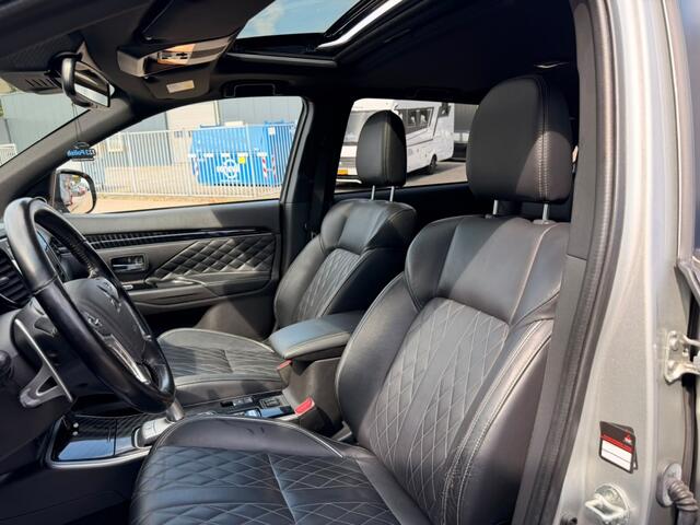 Mitsubishi OUTLANDER 2.4 PHEV Instyle + | PANO | LEER | CARPLAY | 360''CAMERA |