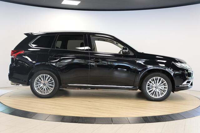 Mitsubishi OUTLANDER 2.4 PHEV Intense | Trekhaak | Cruise Adaptief | Apple Carplay