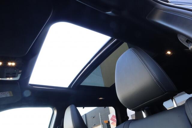 Mitsubishi OUTLANDER 2.4 PHEV Instyle | Schui/Kantel Dak | Stoel Verwarming/Ventilatie | 1.600 KG Trekgewicht |