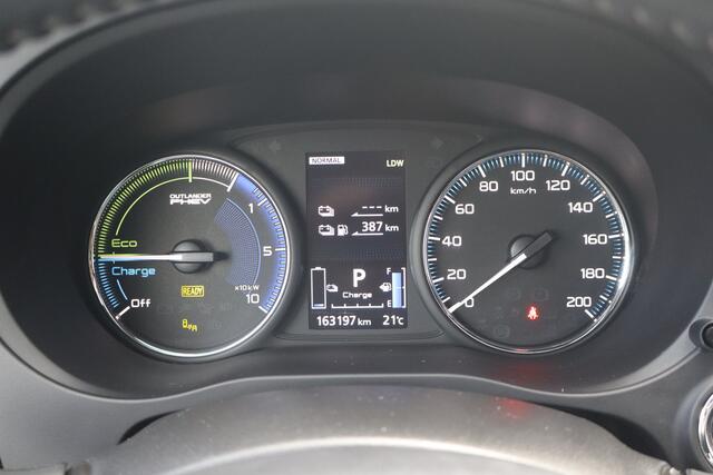 Mitsubishi OUTLANDER 2.4 PHEV S-Edition - NL Auto!! Stoel+stuurverw I 360 Camera I Dode Hoek