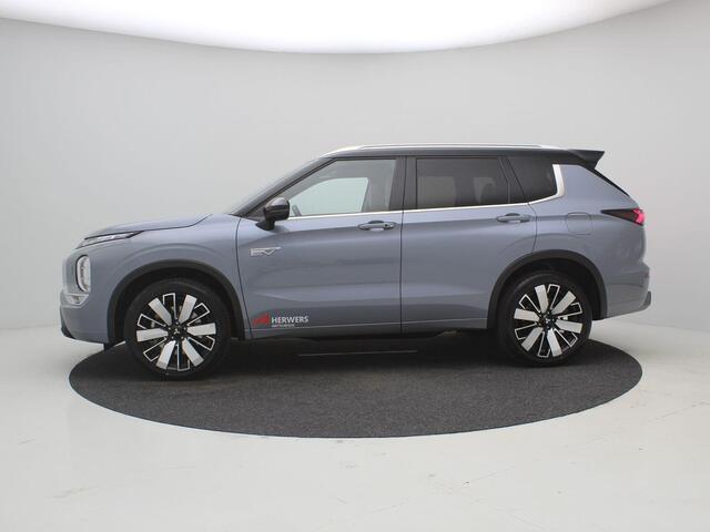 Mitsubishi OUTLANDER 2.4 PHEV Instyle+ / 1600KG Trekgewicht / Glazen schuif-kanteldak / Style Pack Black / Lederen bekleding / Adaptieve Cruise Control / Massage voorstoelen / HUD Display / Full Option /