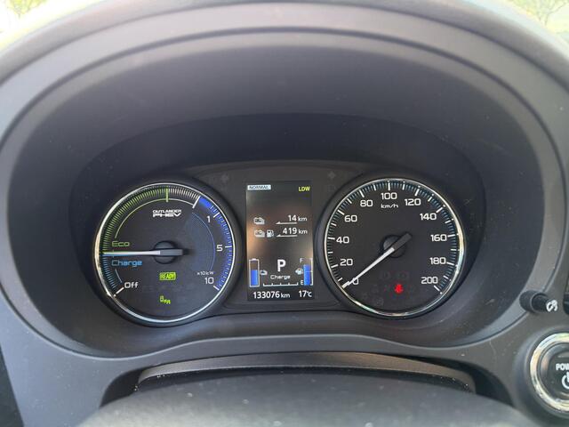 Mitsubishi OUTLANDER 2.4 PHEV Instyle | Sunroof | Leder | Rondomzichtcamera |