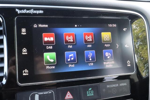 Mitsubishi OUTLANDER 2.0 PHEV Premium | Achteruitrijcamera | Stoelverwarming | Lichtmetalen wielen | Cruise Control | Airco |