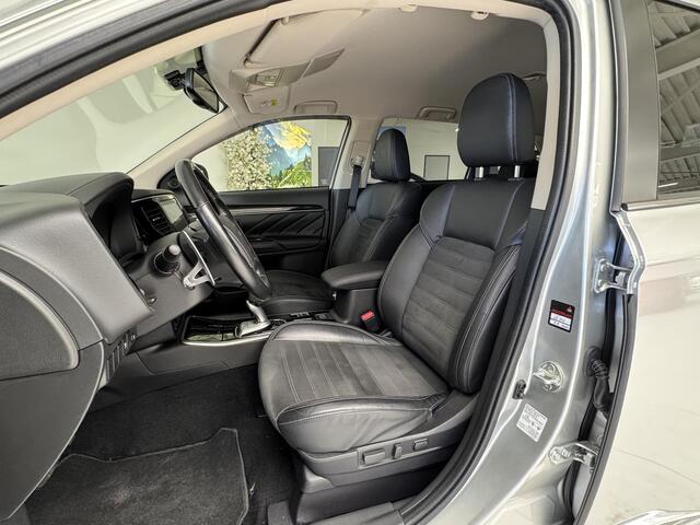 Mitsubishi OUTLANDER 2.4 PHEV Intense | Trekhaak | Navigatie | Camera | Stoelverwarming | Climate Control |