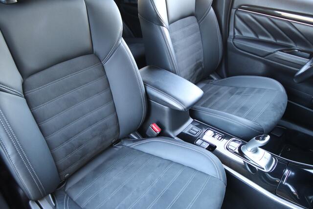 Mitsubishi OUTLANDER 2.4 PHEV Intense+ Adaptive cruise, E.achterklep