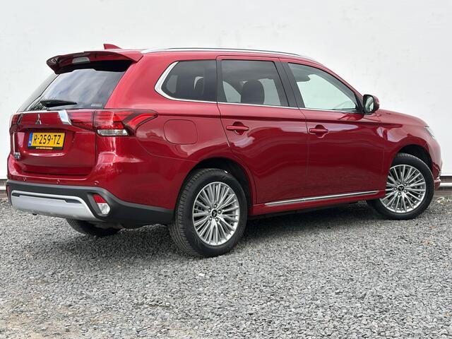 Mitsubishi OUTLANDER 2.4 PHEV Intense+ All-Seasons, Elektrische achterklep, Stuurverwarming