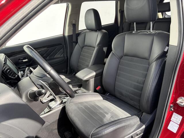 Mitsubishi OUTLANDER 2.4 PHEV Intense+ All-Seasons, Elektrische achterklep, Stuurverwarming