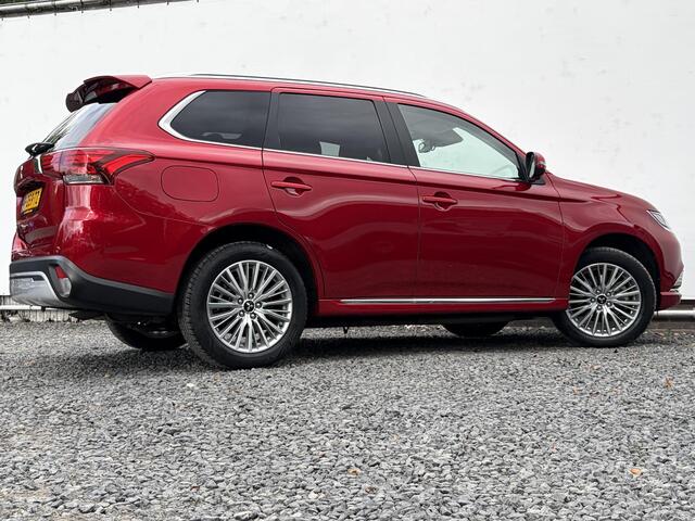 Mitsubishi OUTLANDER 2.4 PHEV Intense+ All-Seasons, Elektrische achterklep, Stuurverwarming