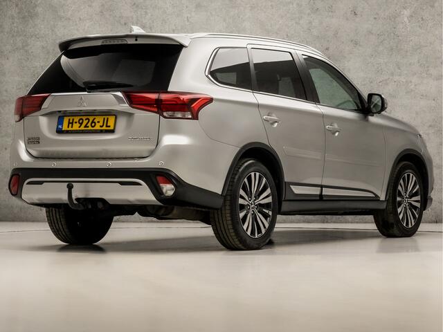 Mitsubishi OUTLANDER SPORT 2.0 2WD 7 Persoons 150Pk Automaat (SCHUIFDAK, APPLE CARPLAY, 360 CAMERA, LEDER, TREKHAAK, SPORTSTOELEN, STUUR/STOELVERWARMING, ADAPTIVE CRUISE, GETINT GLAS, NIEUWE APK, NIEUWSTAAT)