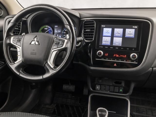 Mitsubishi OUTLANDER SPORT 2.4 PHEV 225Pk Automaat (APPLE CARPLAY, 1e EIGENAAR, NAVIGATIE, CAMERA, GETINT GLAS, STOELVERWARMING, SPORTSTOELEN, KEYLESS, NIEUWE APK, NIEUWSTAAT)