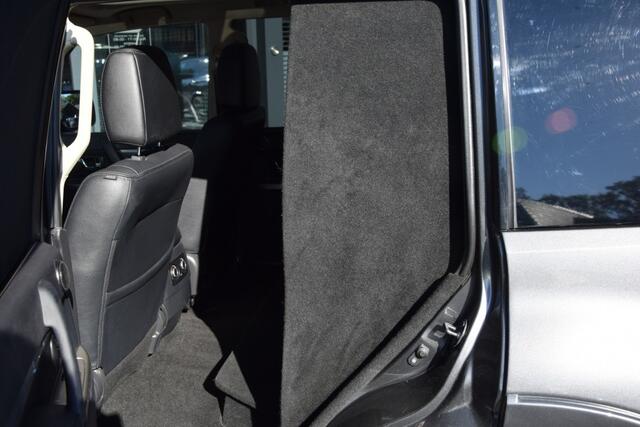 Mitsubishi PAJERO 3.2 DID 5DRS SPECIAL A/T VAN