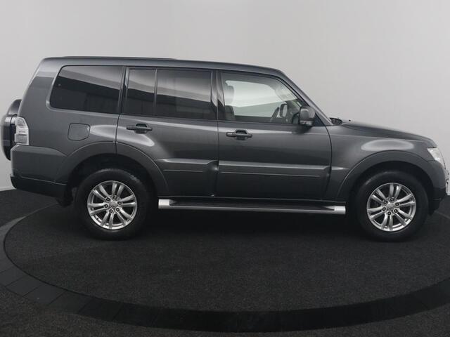Mitsubishi PAJERO 3.2 DI-D Instyle LET OP! EX BTW ¤25950