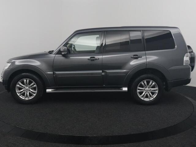 Mitsubishi PAJERO 3.2 DI-D Instyle LET OP! EX BTW ¤25950